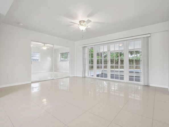58 SW 12th Ave, Boca Raton FL 33486
