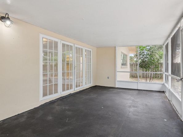 58 SW 12th Ave, Boca Raton FL 33486