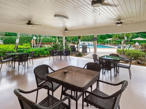 535 Oaks Dr 508, Pompano Beach FL 33069