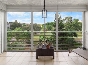 535 Oaks Dr 508, Pompano Beach FL 33069