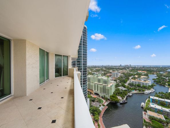 411 N New River Dr 2905, Fort Lauderdale FL 33301