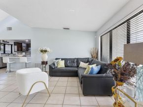 400 NW 98th Avenue, Pembroke Pines FL 33024