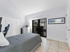 400 NW 98th Avenue, Pembroke Pines FL 33024