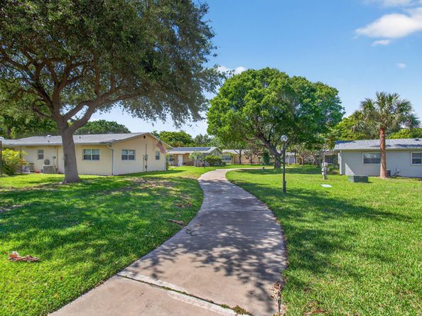 2520 SW Natura Boulevard, Deerfield Beach FL 33441