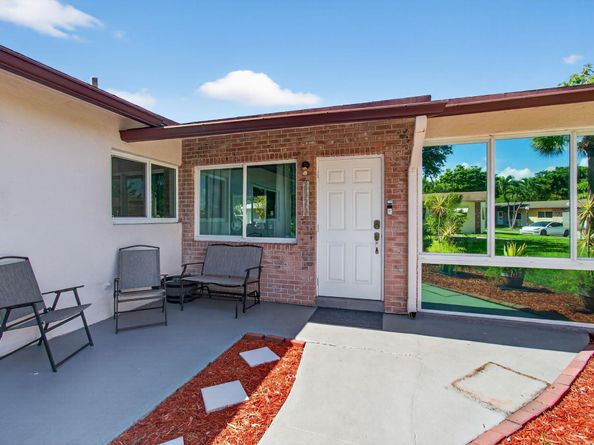 2520 SW Natura Boulevard, Deerfield Beach FL 33441