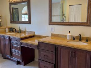1423 SW 158th Ave, Pembroke Pines FL 33027
