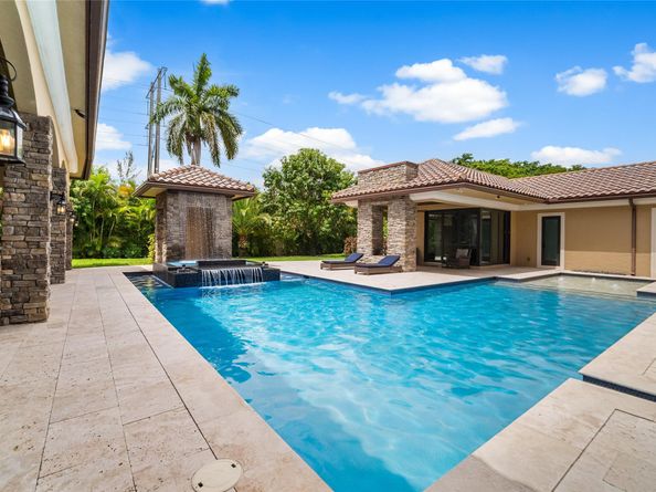 7544 NW 47th Dr, Coral Springs FL 33067