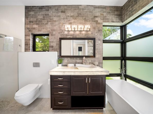7544 NW 47th Dr, Coral Springs FL 33067