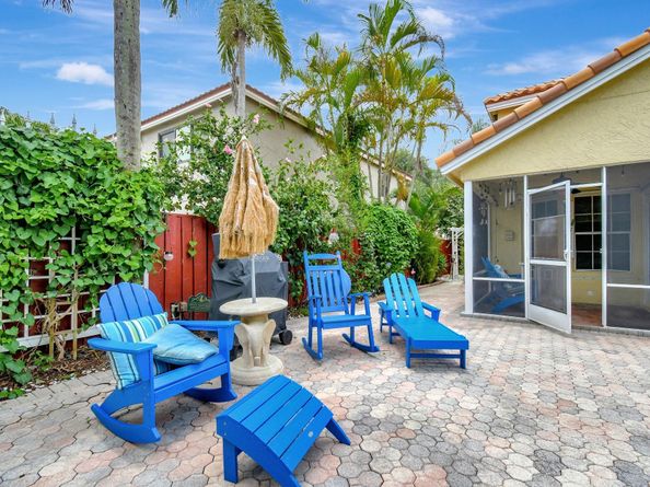 2811 Montevideo Ave, Hollywood FL 33026