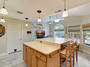 2811 Montevideo Ave, Hollywood FL 33026
