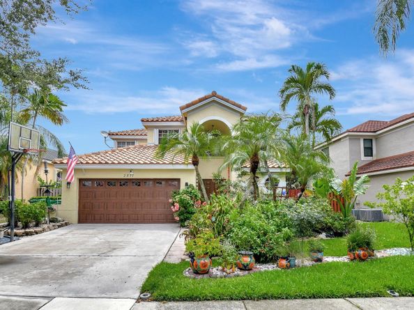 2811 Montevideo Ave, Hollywood FL 33026