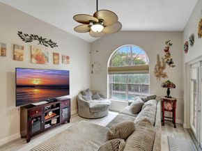 2811 Montevideo Ave, Hollywood FL 33026