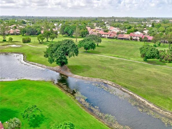 3485 Environ Blvd 409, Lauderhill FL 33319