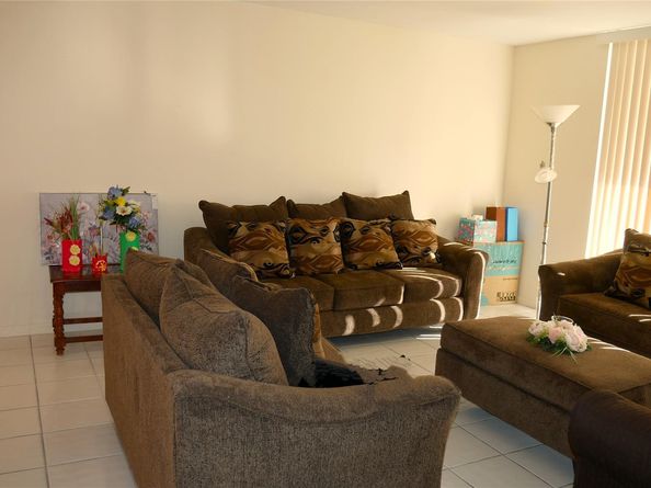 3485 Environ Blvd 409, Lauderhill FL 33319
