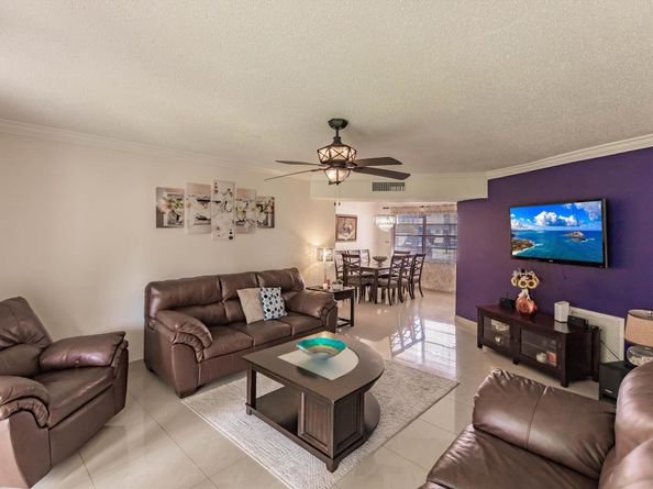 4270 NW 40th Street 105, Lauderdale Lakes FL 33319