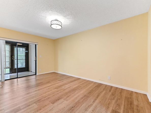 15445 Lakes Of Delray Boulevard 105, Delray Beach FL 33484