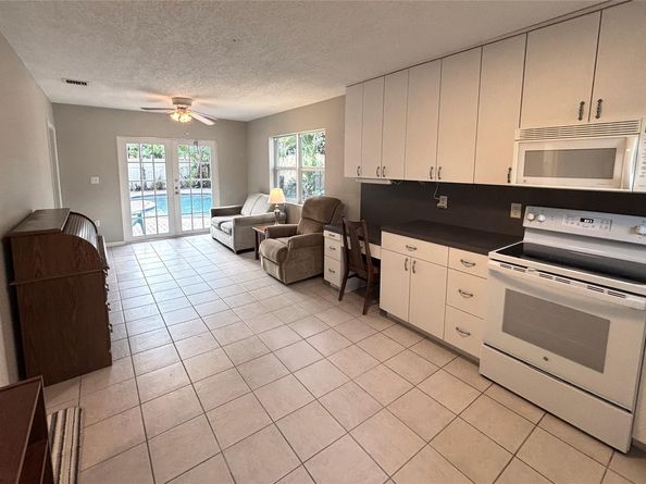 2050 NE 53rd St, Fort Lauderdale FL 33308