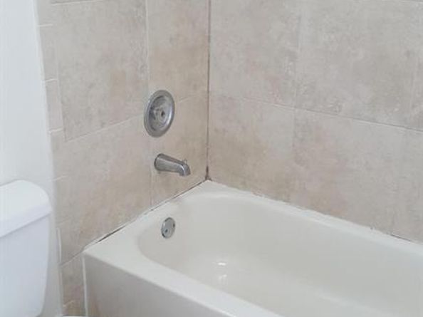 9101 NW 38th Dr, Coral Springs FL 33065