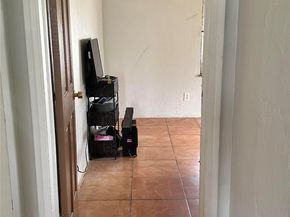 3238 NW 50th St, Miami FL 33142