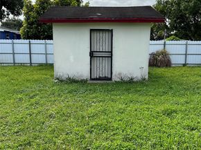 3238 NW 50th St, Miami FL 33142