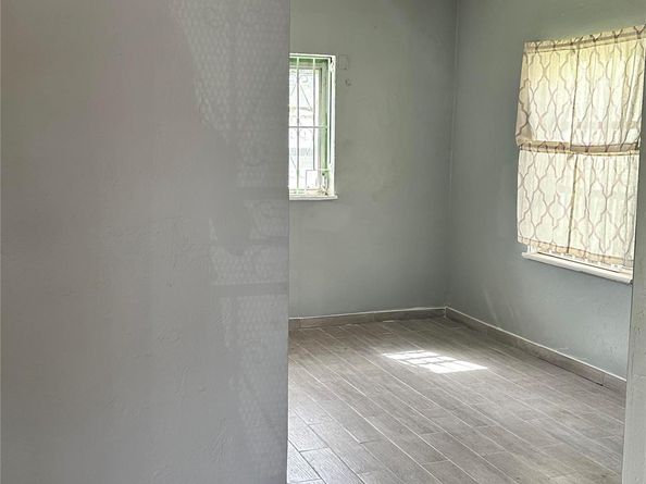 3238 NW 50th St, Miami FL 33142