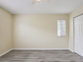 5051 Wiles Rd 201, Coconut Creek FL 33073