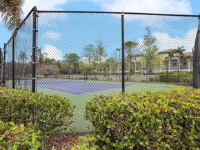 5051 Wiles Rd 201, Coconut Creek FL 33073