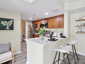 5051 Wiles Rd 201, Coconut Creek FL 33073