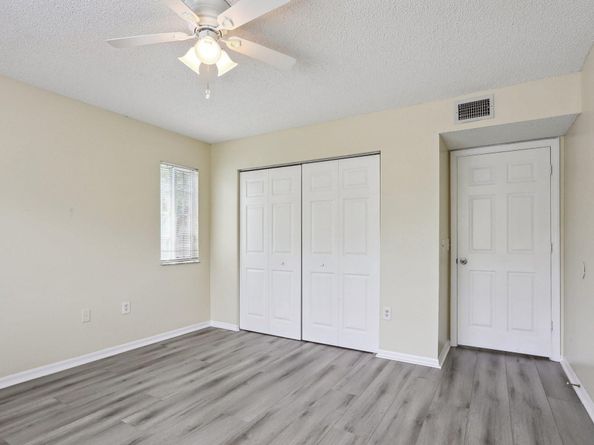 5051 Wiles Rd 201, Coconut Creek FL 33073