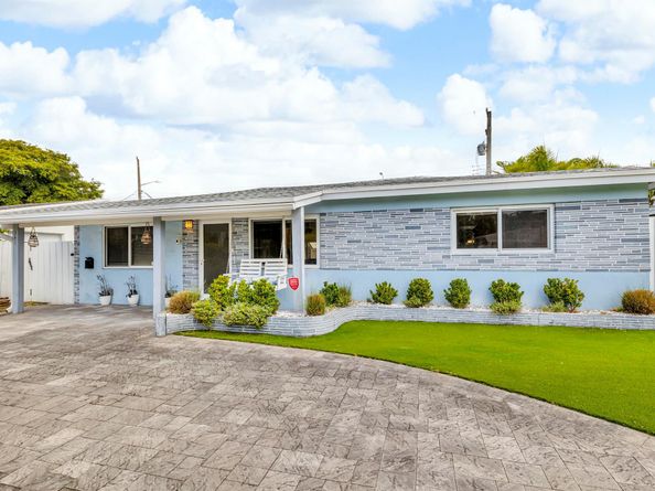341 NE 49th Street, Oakland Park FL 33334