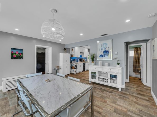 341 NE 49th Street, Oakland Park FL 33334