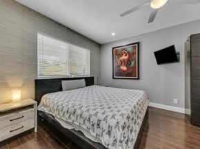 341 NE 49th Street, Oakland Park FL 33334