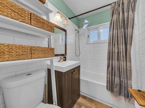 341 NE 49th Street, Oakland Park FL 33334