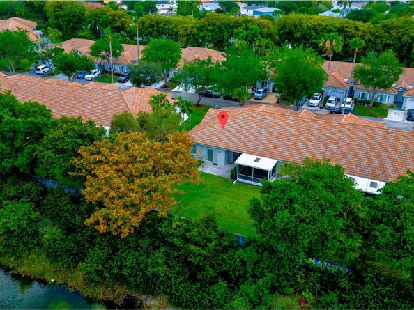 1245 SW 48th Ter, Deerfield Beach FL 33442
