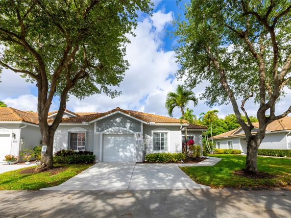 1245 SW 48th Ter, Deerfield Beach FL 33442