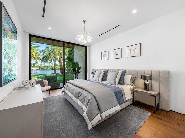 4460 NE 31st Avenue, Lighthouse Point FL 33064