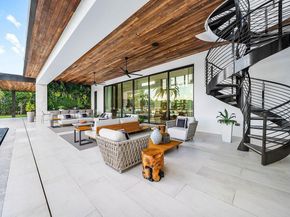 4460 NE 31st Avenue, Lighthouse Point FL 33064