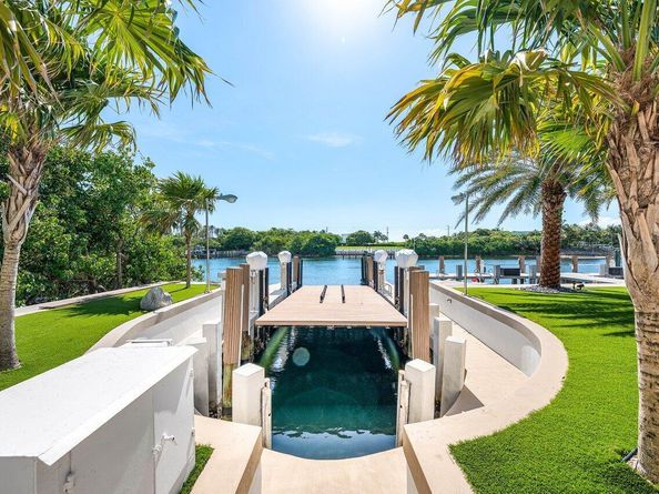 4460 NE 31st Avenue, Lighthouse Point FL 33064