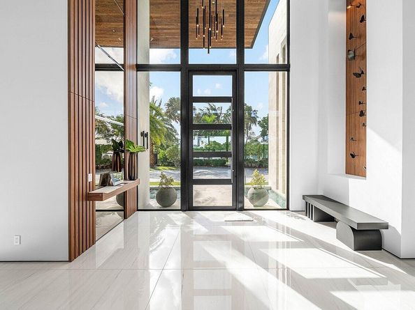 4460 NE 31st Avenue, Lighthouse Point FL 33064