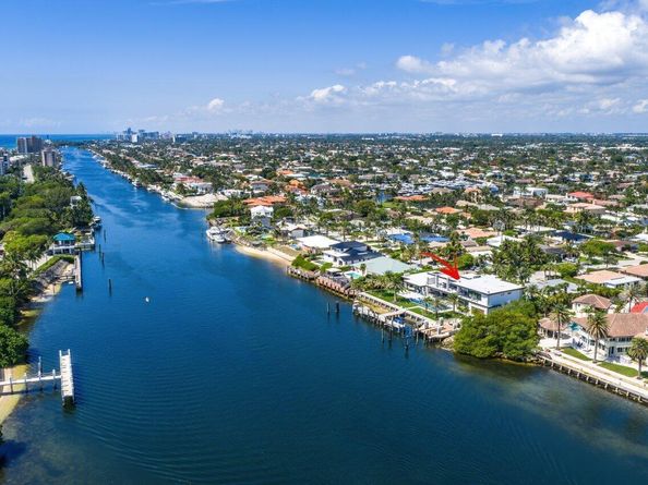 4460 NE 31st Avenue, Lighthouse Point FL 33064