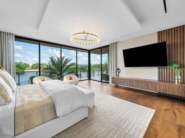 4460 NE 31st Avenue, Lighthouse Point FL 33064