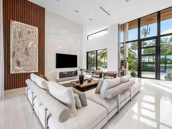 4460 NE 31st Avenue, Lighthouse Point FL 33064