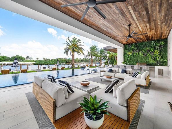 4460 NE 31st Avenue, Lighthouse Point FL 33064