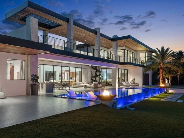 4460 NE 31st Avenue, Lighthouse Point FL 33064