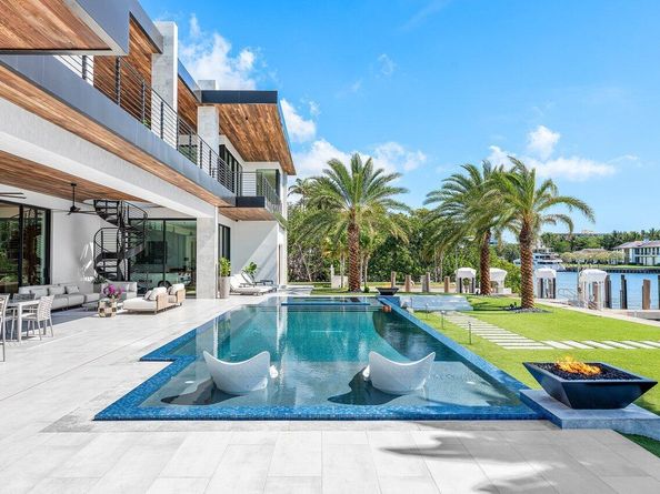 4460 NE 31st Avenue, Lighthouse Point FL 33064