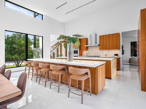 4460 NE 31st Avenue, Lighthouse Point FL 33064