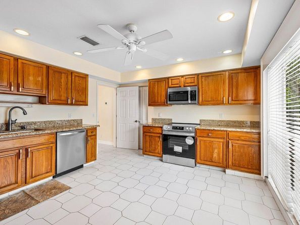 6157 Old Court Road 225, Boca Raton FL 33433