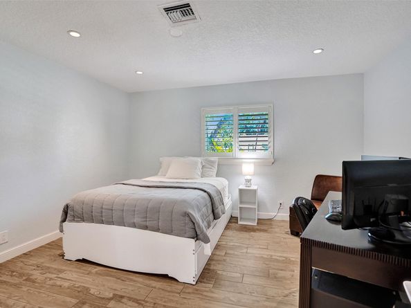 1471 SW 14th St, Boca Raton FL 33486