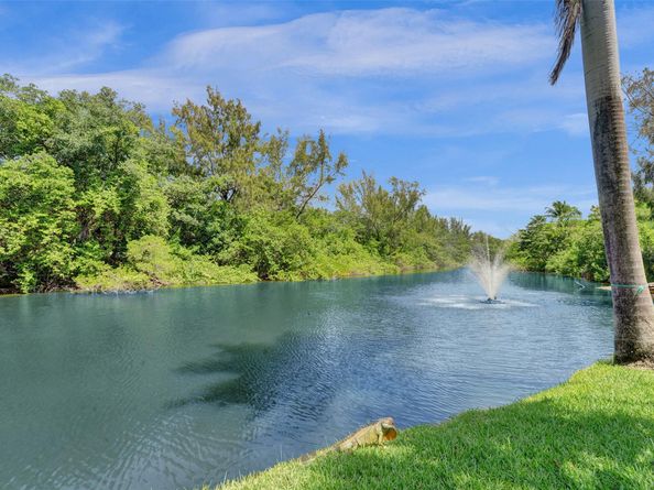 1055 SE 15th St 14C, Fort Lauderdale FL 33316