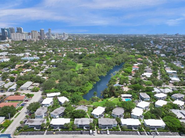 1055 SE 15th St 14C, Fort Lauderdale FL 33316